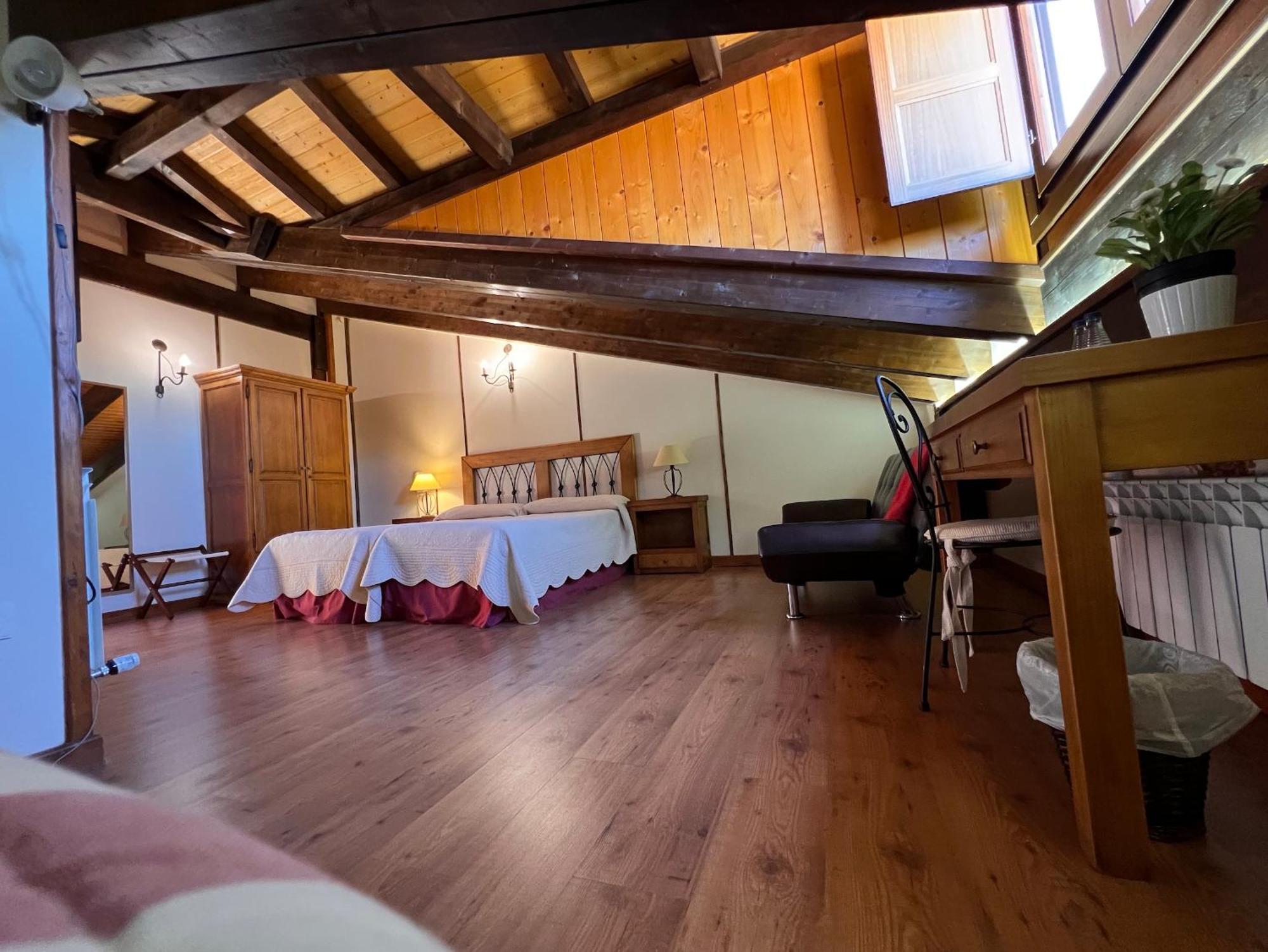 Hotel Rural Restaurante Las Baronas Santa Cruz de la Salceda ภายนอก รูปภาพ
