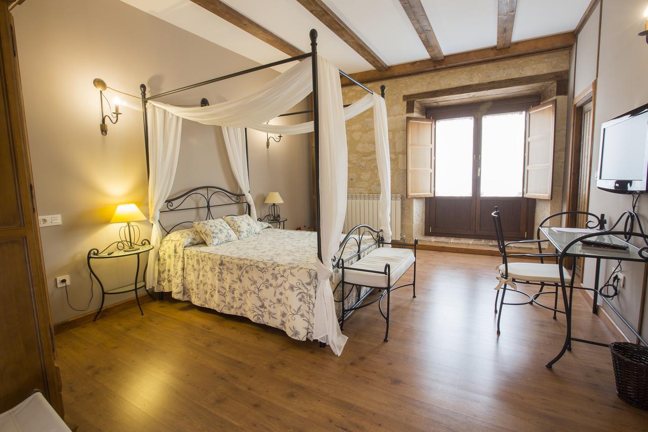 Hotel Rural Restaurante Las Baronas Santa Cruz de la Salceda ภายนอก รูปภาพ
